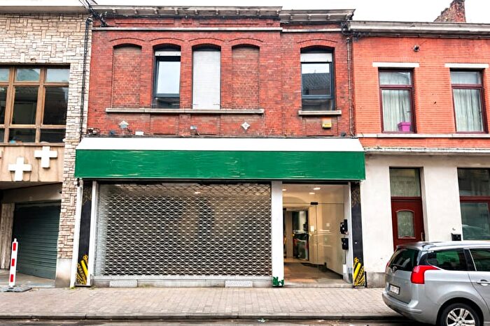 Rue du Maréchal Foch, Châtelet : Maison 3 pièces à vendre
