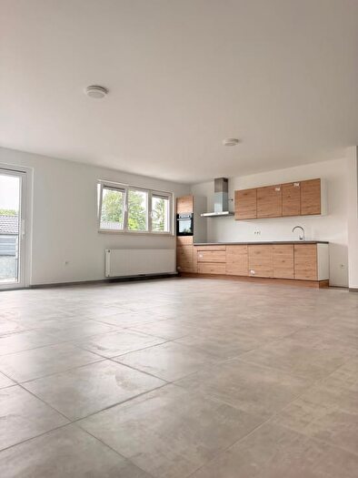 Rue Alfred Lombard, Courcelles : Appartement 2 pièces à vendre
