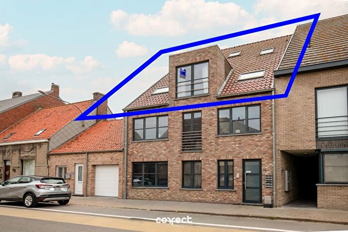 Appartement 3 pièces à Aartrijkestraat, EERNEGEM, à louer