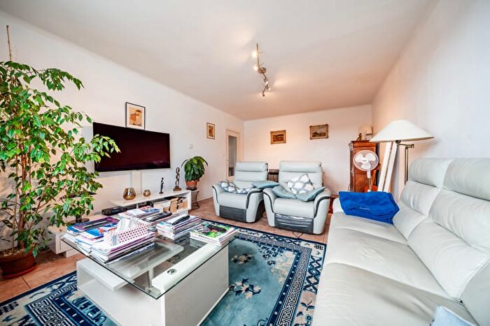 Appartement 9 pièces à Rue des Grands, Grivegnée, à vendre