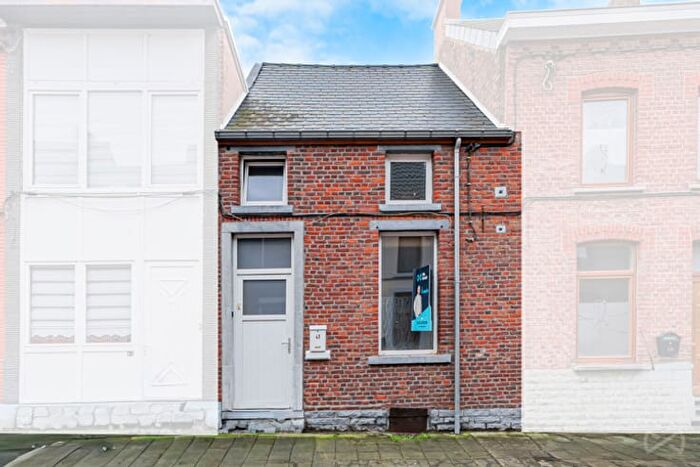 Rue mandart, Quaregnon - Maison 9 pièces à vendre