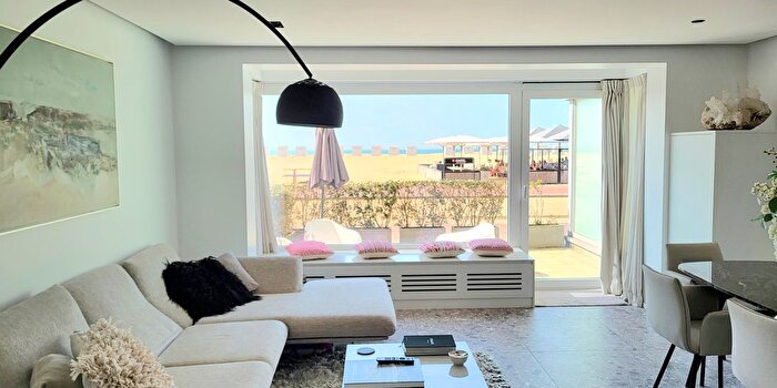 Zeedijk, Oostduinkerke : Appartement 3 pièces à vendre