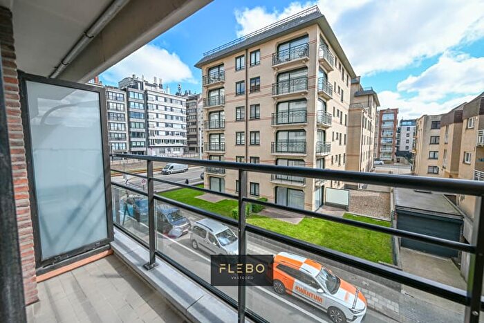 Jan Devosstraat, Wenduine : Appartement 6 pièces à vendre