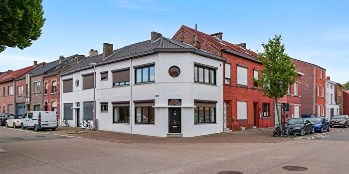 Naamsesteenweg, SintTruiden - Maison 3 pièces à vendre