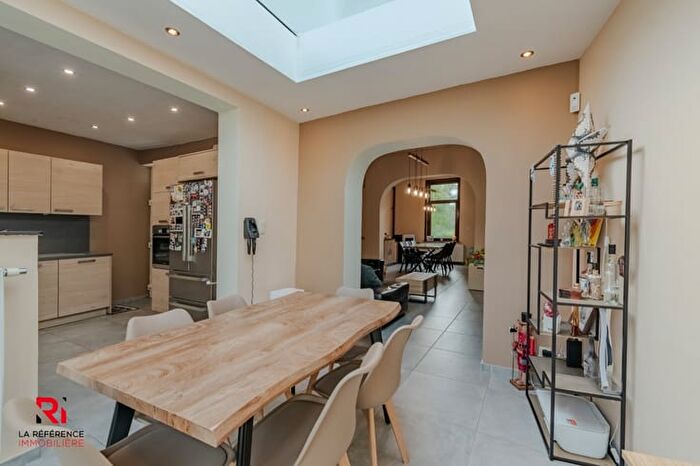 Maison 12 pièces à vendre à Rue Joseph Bivort, Charleroi