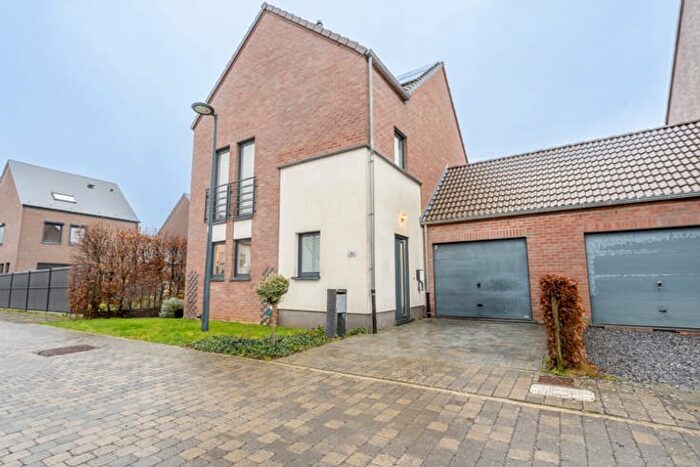 Maison 4 pièces à Rue de Rome, Nivelles, à vendre
