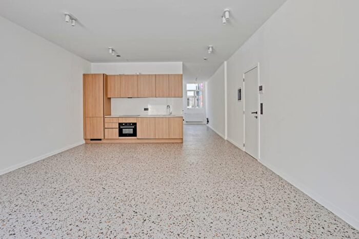 OnzeLieveVrouwestraat, Mechelen : Appartement 2 pièces à louer