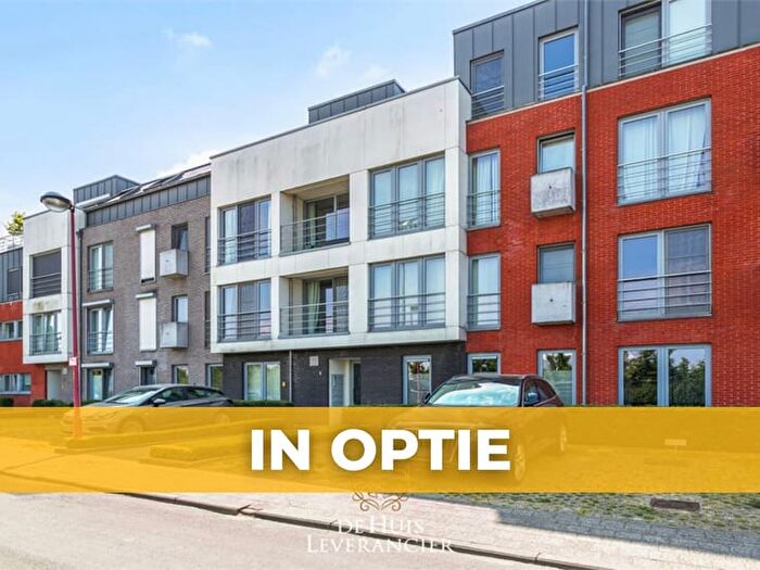 Appartement 10 pièces à Groenstraat, Lint, à louer