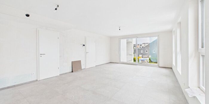 Chaussée dArlon, Bastogne : Appartement 1 pièce à vendre