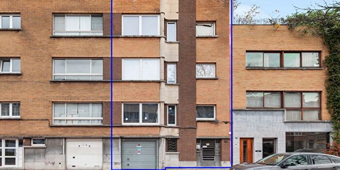 Appartement 7 pièces à vendre à Camille Huysmanslaan, Antwerpen