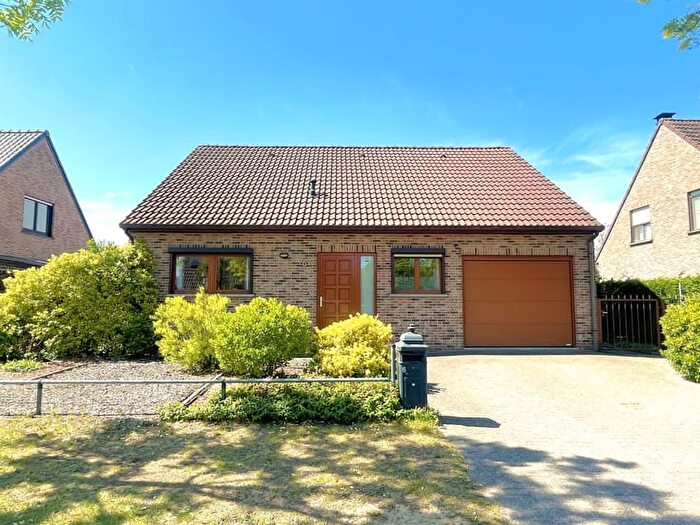 Bunder, BOOM : Maison 2 pièces à vendre