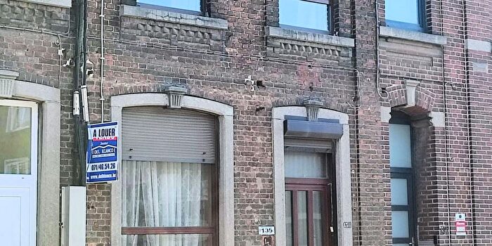 Avenue de Philippeville, Marcinelle : Appartement 3 pièces à louer
