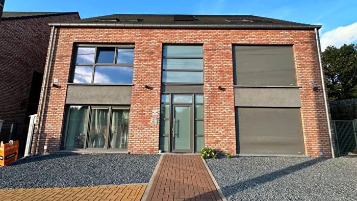 Appartement 7 pièces à Rue des Monts, Baudour, à vendre