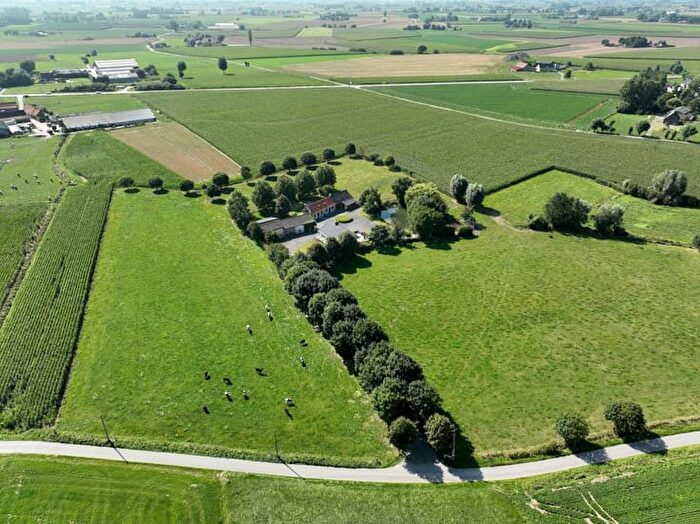 Maison 4 pièces à vendre à Eikhoek, Alveringem