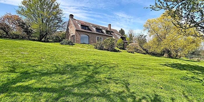 Rue au Thier, Forêt : Maison 5 pièces à vendre