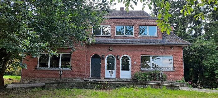 Rue d'Hanret, Hanret : Maison 20 pièces à vendre