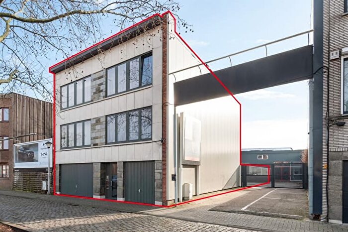 Maison 4 pièces à vendre à Jules Moretuslei, Wilrijk
