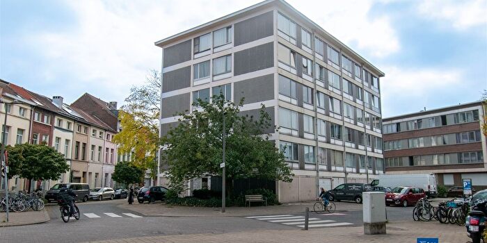 Helmstraat, Borgerhout - Appartement 3 pièces à vendre