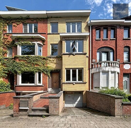 Maison 18 pièces à vendre à Jan Breydellaan, Kortrijk