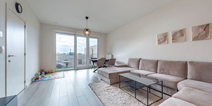 Appartement 2 pièces à Krijgslaan, Wilrijk, à vendre