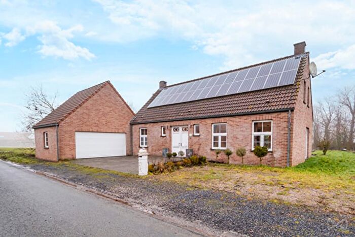 Rue de Clairmaie C, Taintignies : Maison 5 pièces à vendre