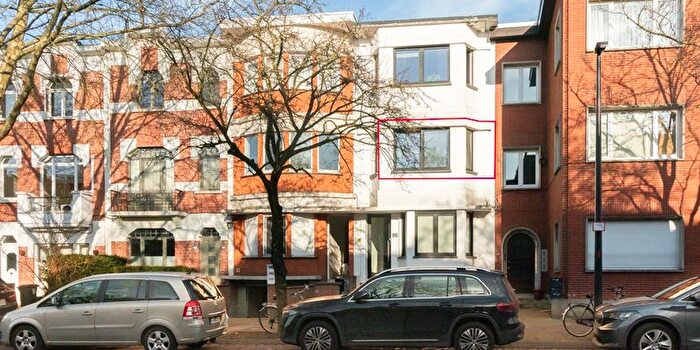Appartement 2 pièces à Guido Gezellelaan, Mortsel, à vendre