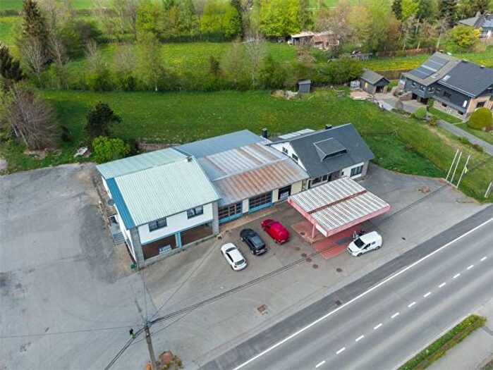 Maison 9 pièces à Malmedyer Straße, Butgenbach, à vendre
