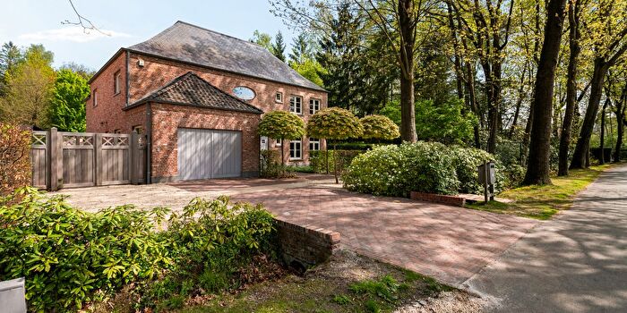 Maison 6 pièces à Jan van Renesselaan, Oostmalle, à vendre
