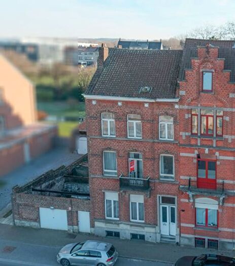 Vandenpeereboomstraat, Halle : Maison 6 pièces à vendre