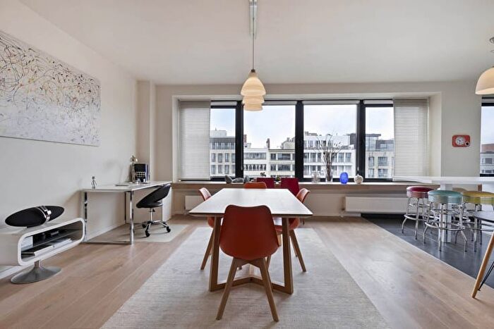 Appartement 2 pièces à Frankrijklei, Antwerpen, à vendre