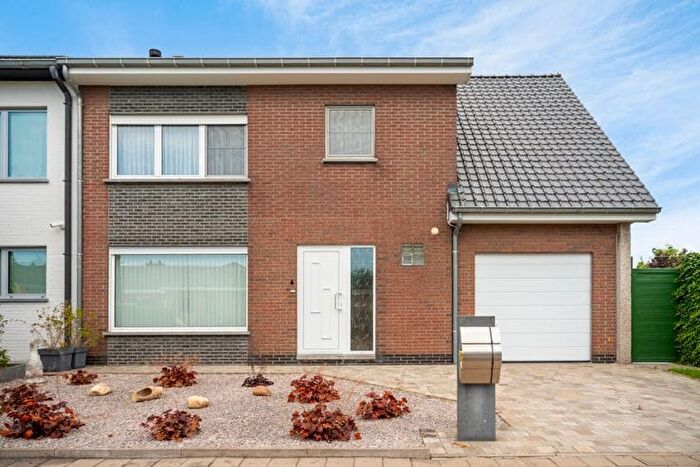 Maison 4 pièces à Seringenweg, Menen, à louer