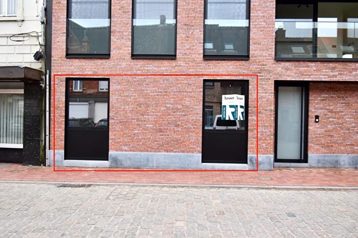 Markt, Wingene : Appartement 7 pièces à louer