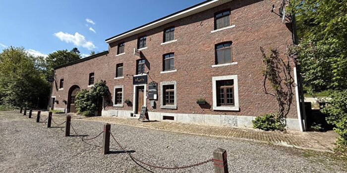 Ninane, Heyd : Maison 11 pièces à vendre