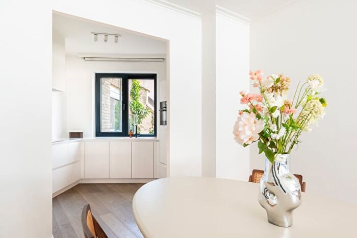 Appartement 8 pièces à Amerikalei, Antwerpen, à vendre