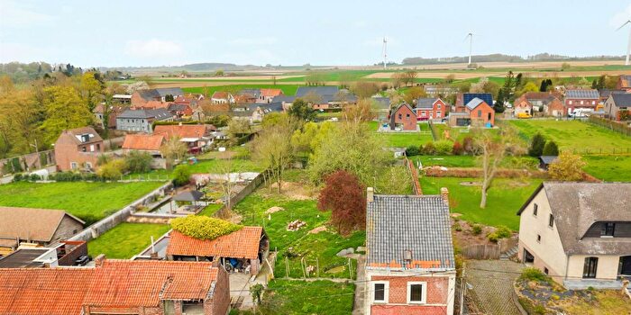 Rue de la Haute Cour, JollainMerlin - Maison 3 pièces à vendre