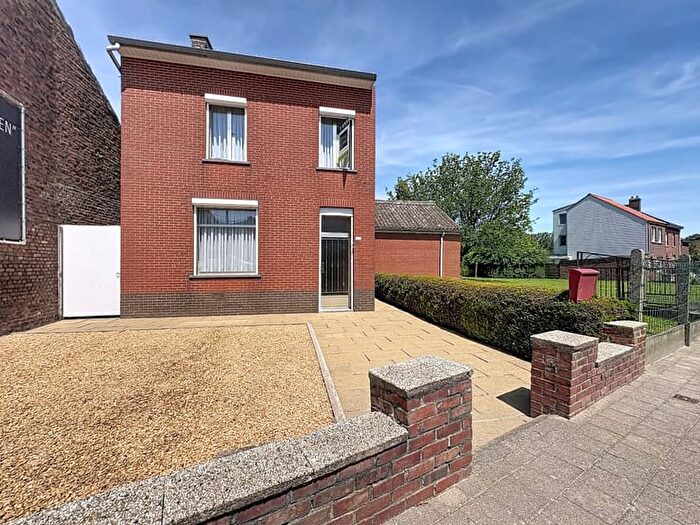SintTruidensesteenweg, Tienen : Maison 1 pièce à vendre