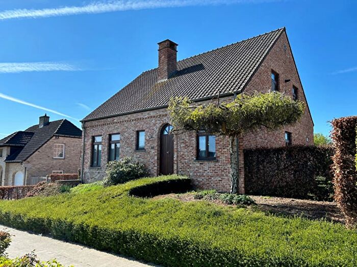 Maison 4 pièces à Impeleer, SintPietersLeeuw, à vendre
