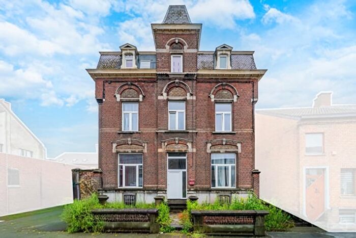 Maison 10 pièces à vendre à Rue du Capitaine, MontigniesSurSambre