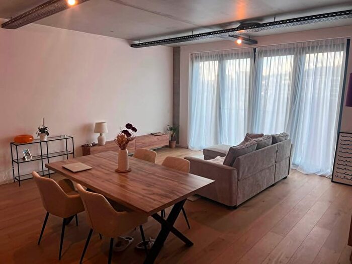 Appartement 5 pièces à Rue Jules Destrée, Anderlues, à louer