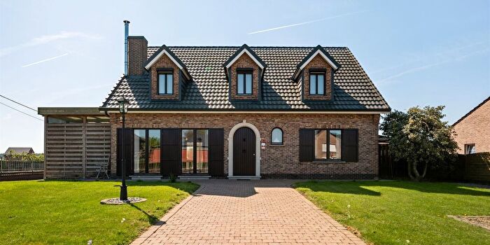 Maison 4 pièces à Maasstraat, Messelbroek, à vendre