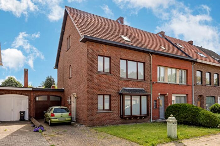 Neerhofstraat, Turnhout : Maison 6 pièces à vendre