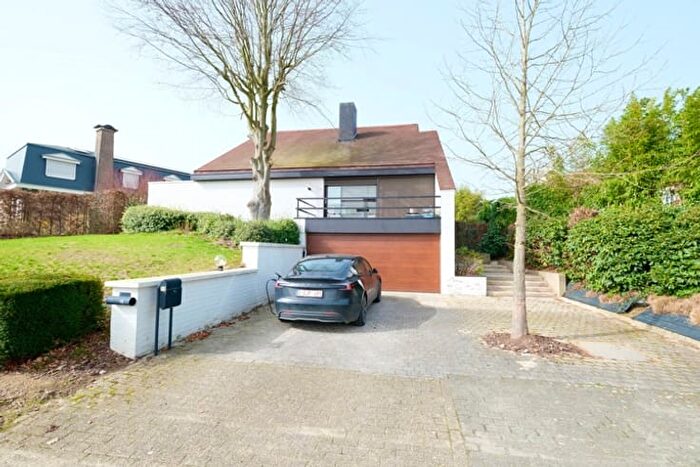 Maison 5 pièces à Volsemstraat, SintPietersLeeuw, à vendre