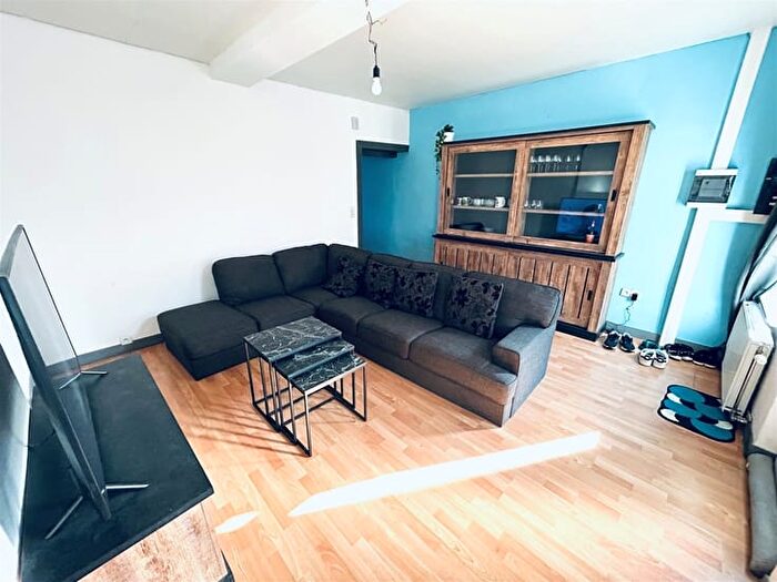 Maison 2 pièces à louer - Rue Tournante, JEMAPPES