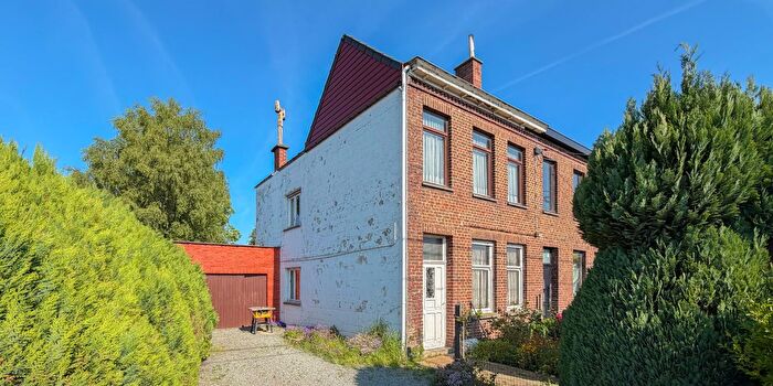 Schorissesteenweg, Ronse : Maison 3 pièces à vendre