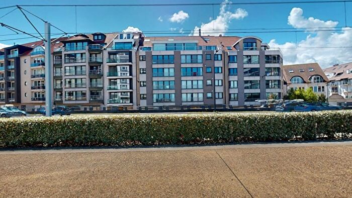 Vlamingstraat, HeistaanZee : Appartement 5 pièces à vendre