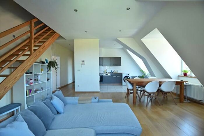Appartement 3 pièces à Rue de la fontaine, boîte, à vendre