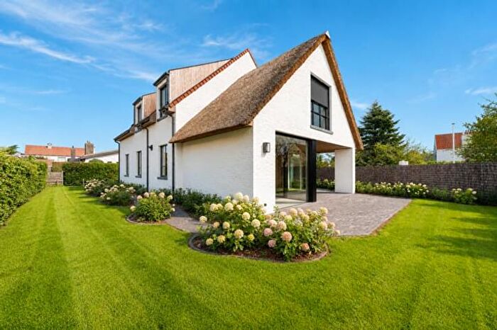 Maison 4 pièces à AchtMeilaan, KnokkeHeist, à vendre