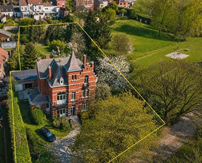 Grand'Place de Quenast, Rebecq - Maison 8 pièces à vendre