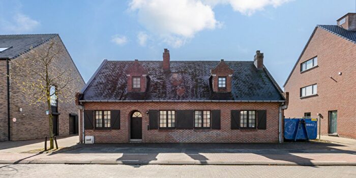 Maison 4 pièces à Steenweg Wijchmaal, Peer, à vendre