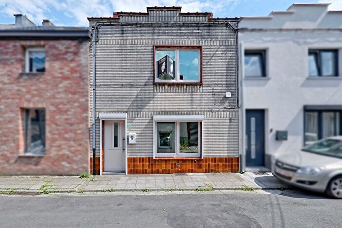 Maison 3 pièces à vendre à Rue des Gris, MONTIGNIESSURSAMBRE